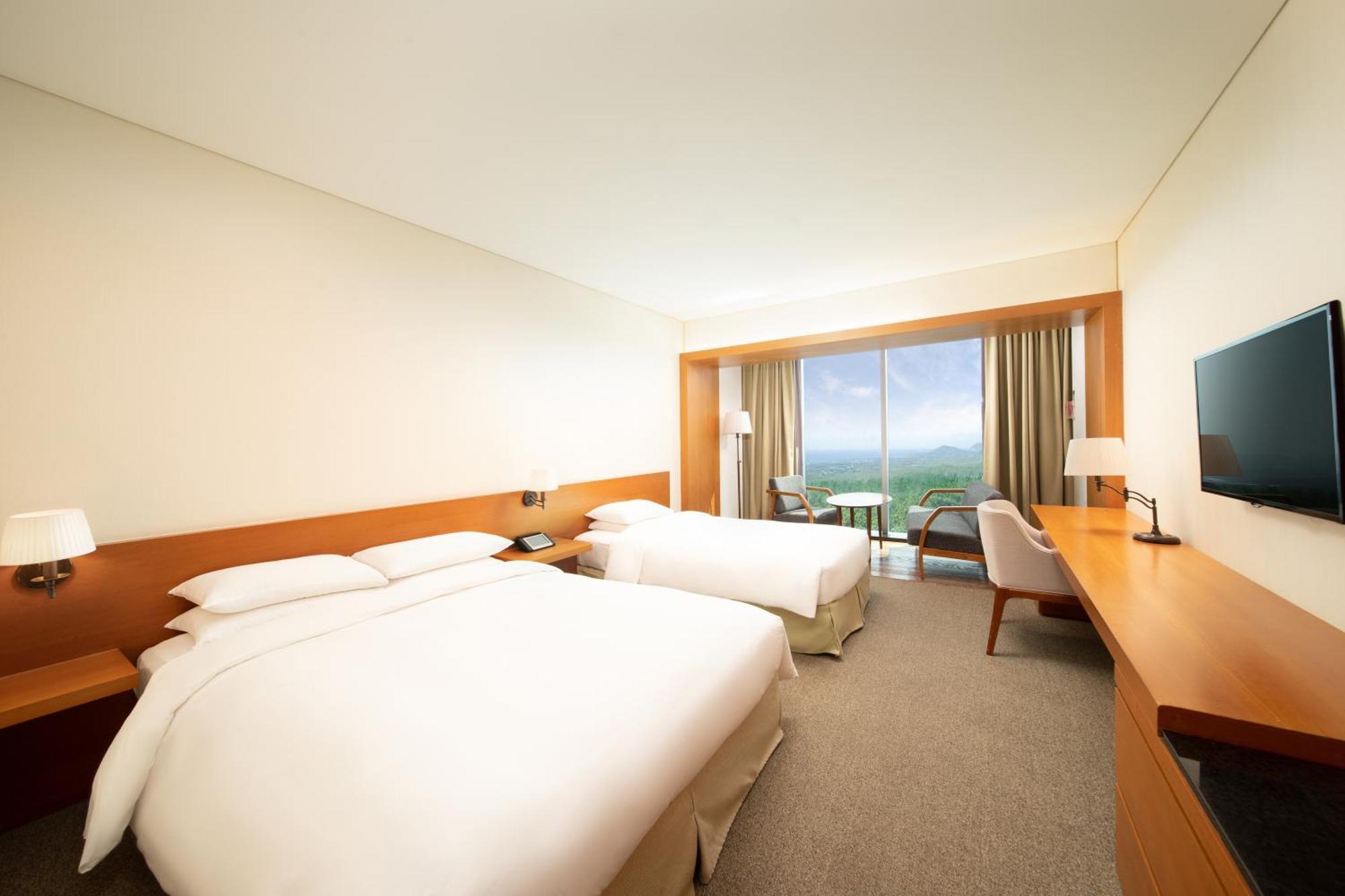 We Hotel Jeju Seogwipo Ngoại thất bức ảnh