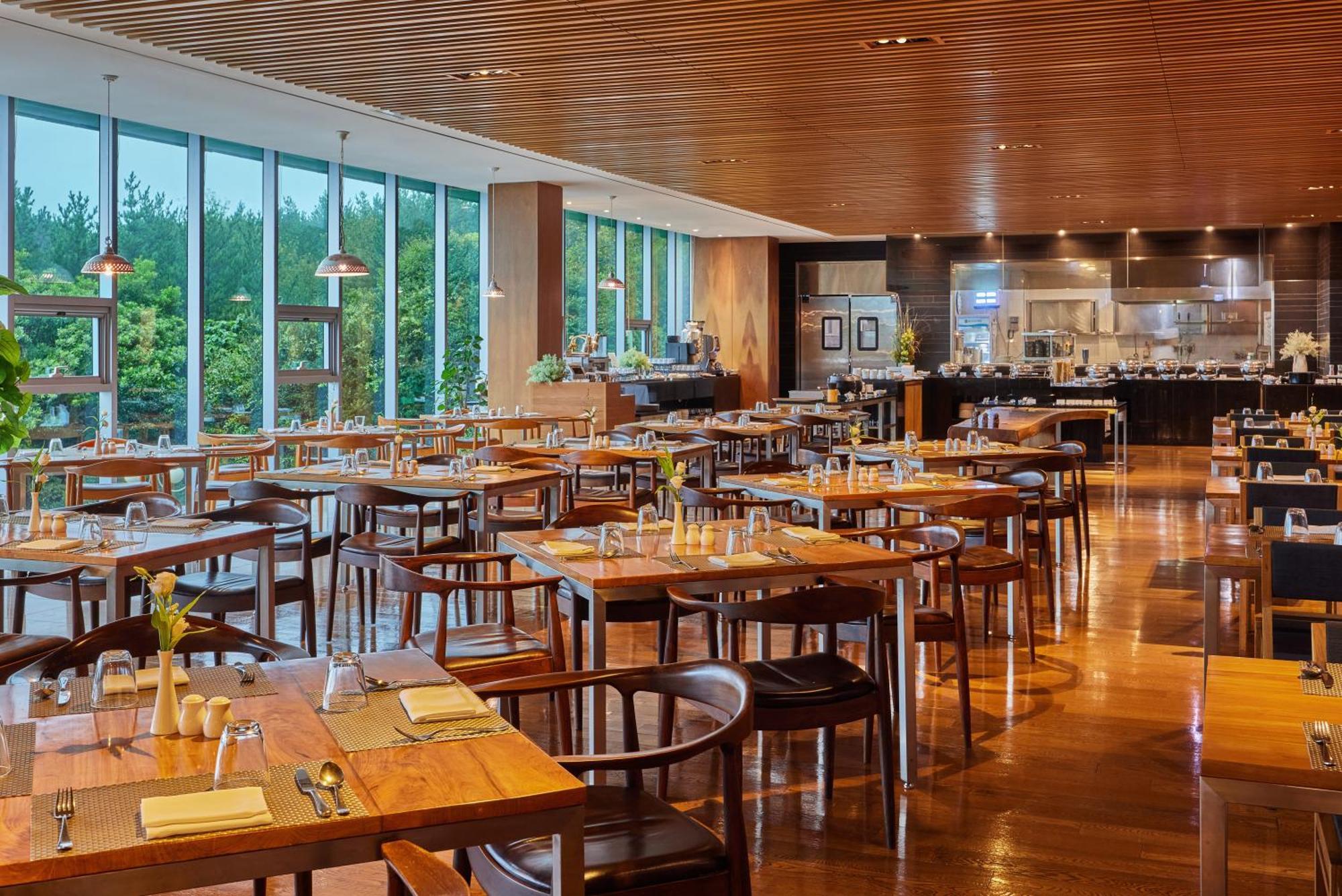 We Hotel Jeju Seogwipo Ngoại thất bức ảnh