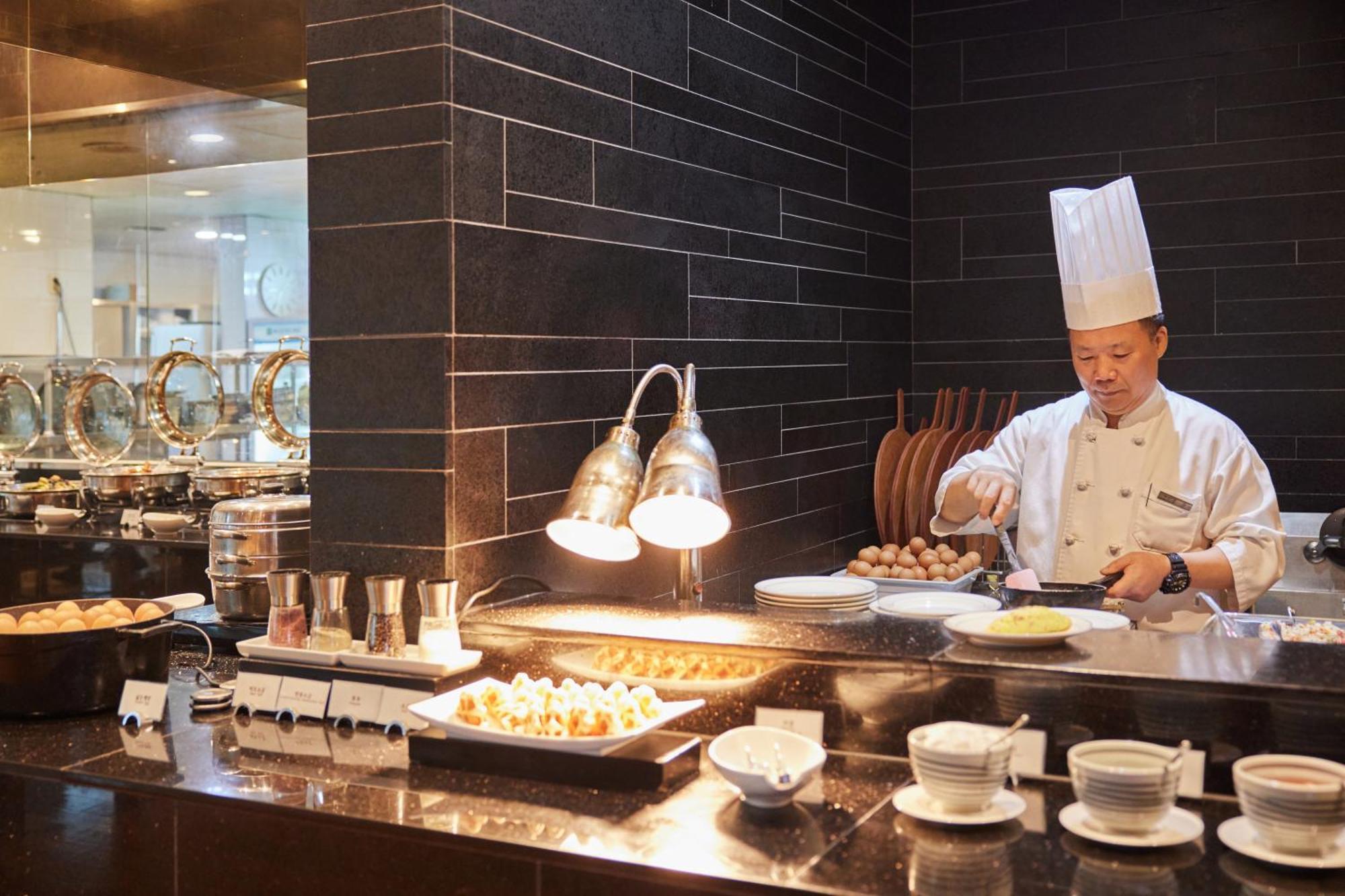 We Hotel Jeju Seogwipo Ngoại thất bức ảnh