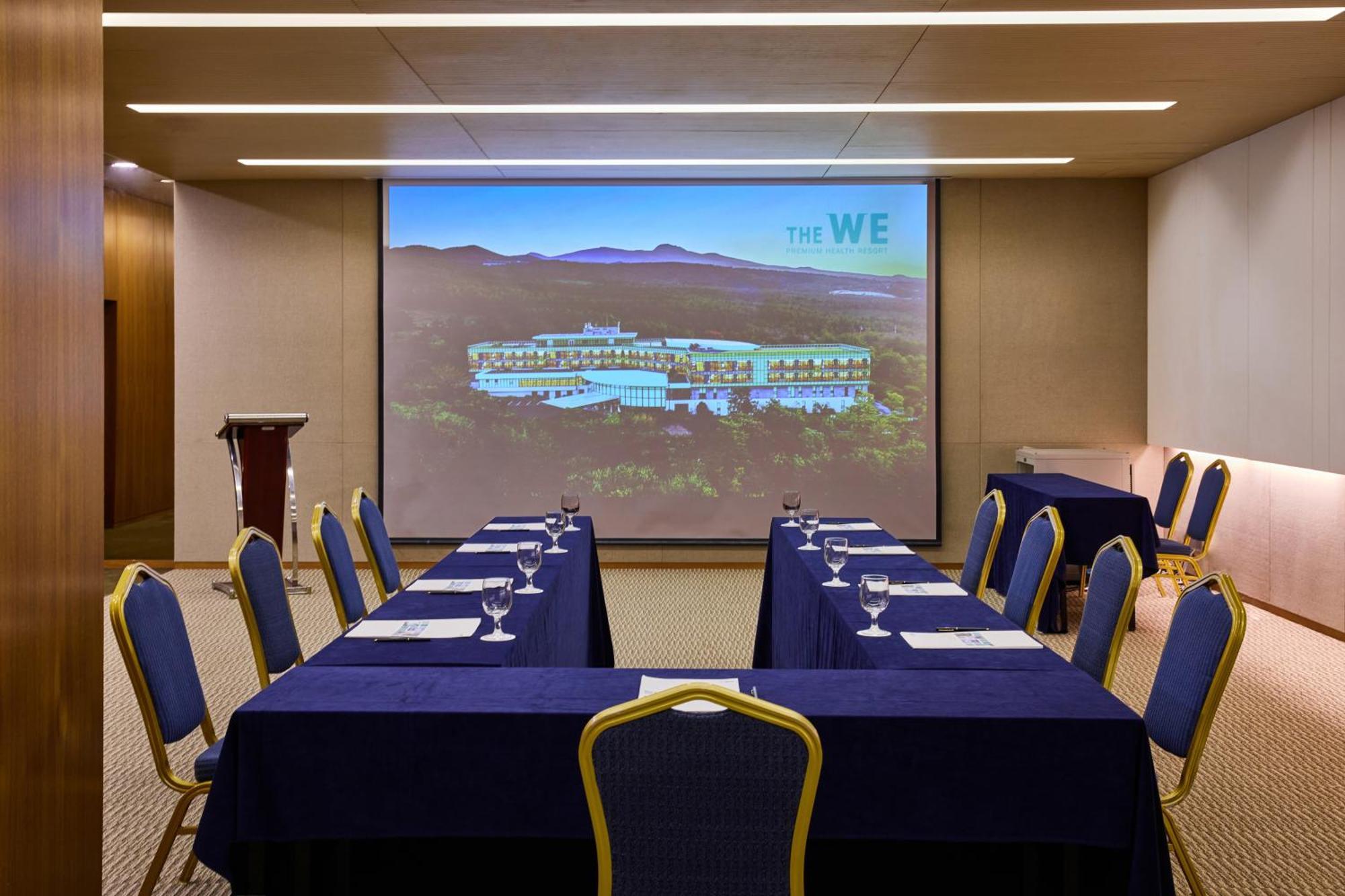 We Hotel Jeju Seogwipo Ngoại thất bức ảnh
