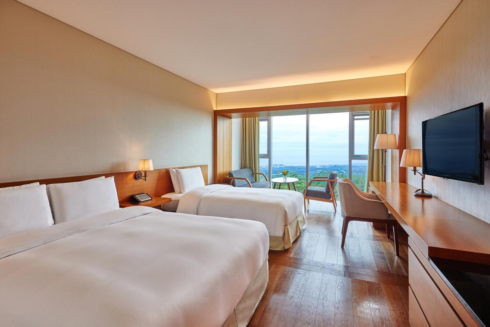 We Hotel Jeju Seogwipo Ngoại thất bức ảnh
