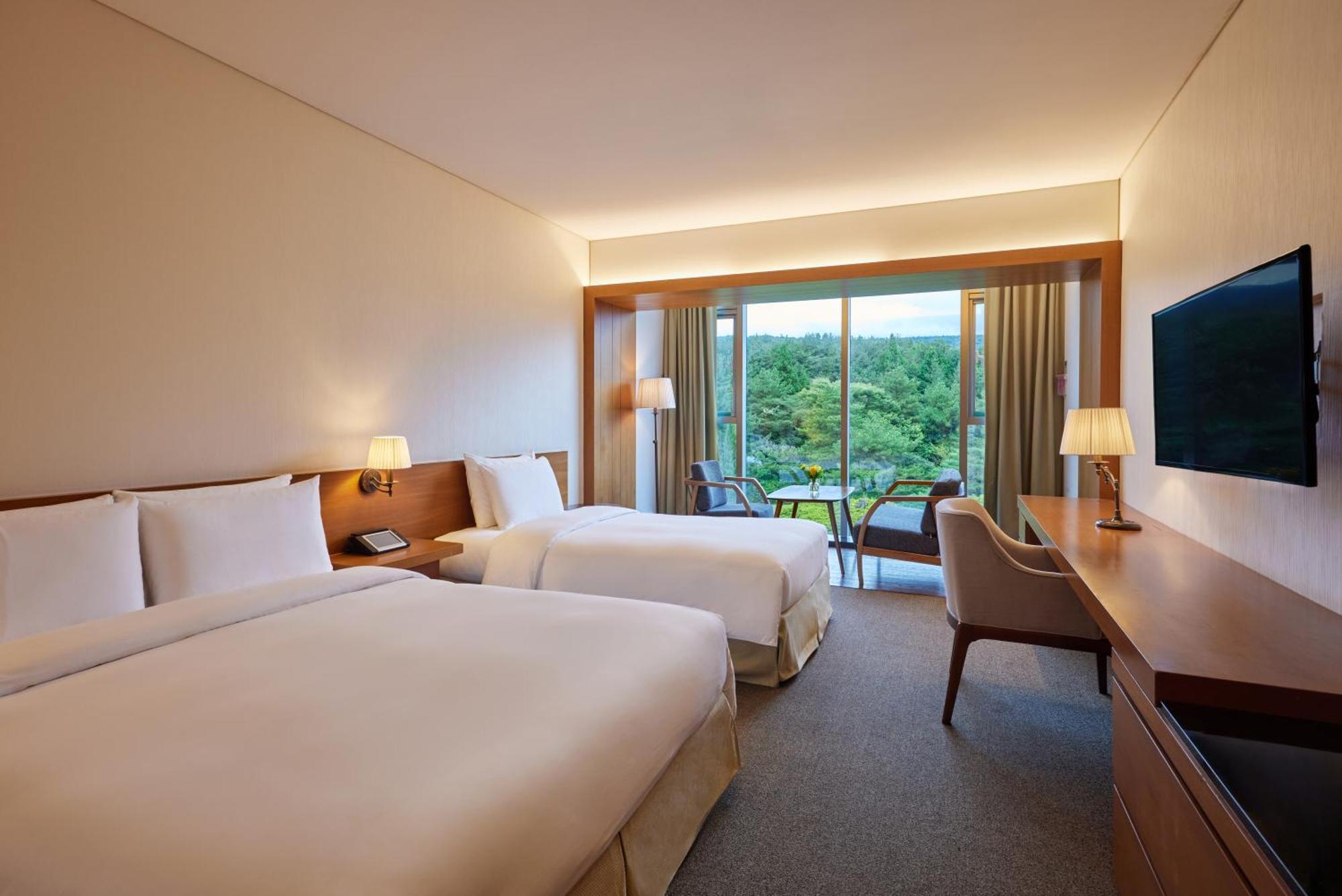 We Hotel Jeju Seogwipo Ngoại thất bức ảnh