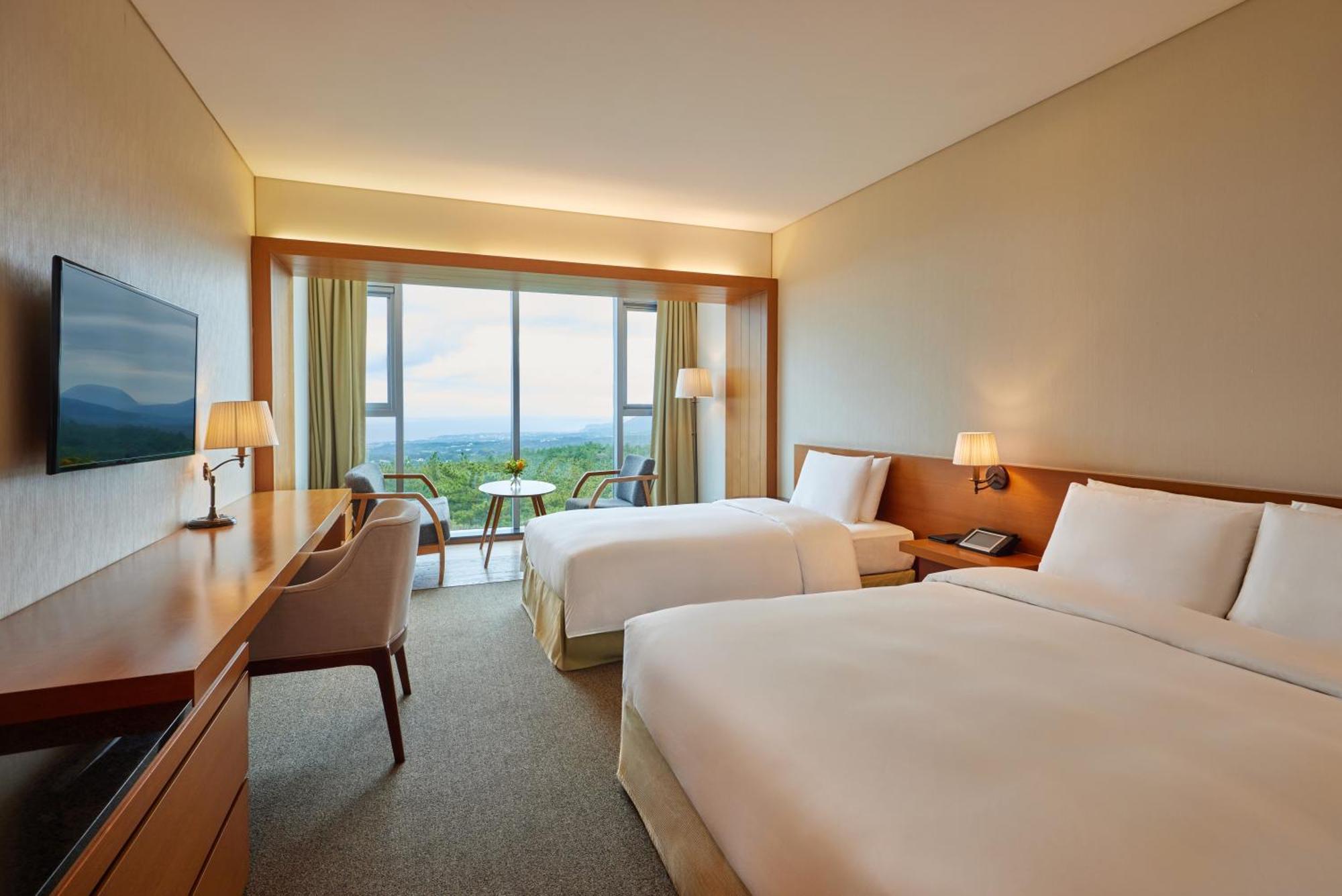 We Hotel Jeju Seogwipo Ngoại thất bức ảnh